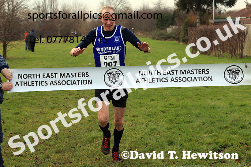 Womens 35s and over and Mens 65 and Over, 2025 NEMAA Cross Country Champs., Acklam, Middlesbrough. Photo: David T. Hewitson/Sports for All Pics
